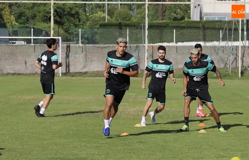 Jugadores de Unionistas en uno de sus entrenamientos de esta nueva campaña