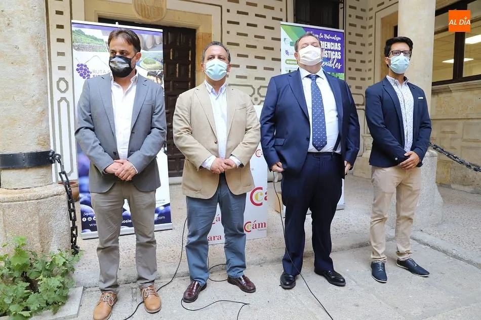 Momento de la presentación de la nueva plataforma de la Ruta del Vino de la Sierra de Francia - Lydia González