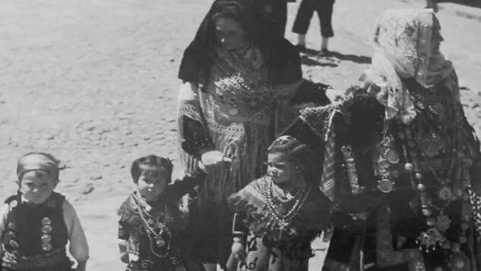 Trajes típicos femeninos de La Alberca