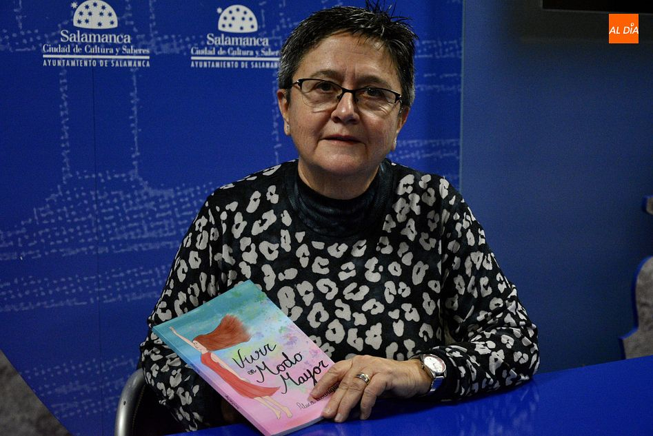 Vivir en modo mayor de Piluca Rodriguez, presentado ante Salamanca