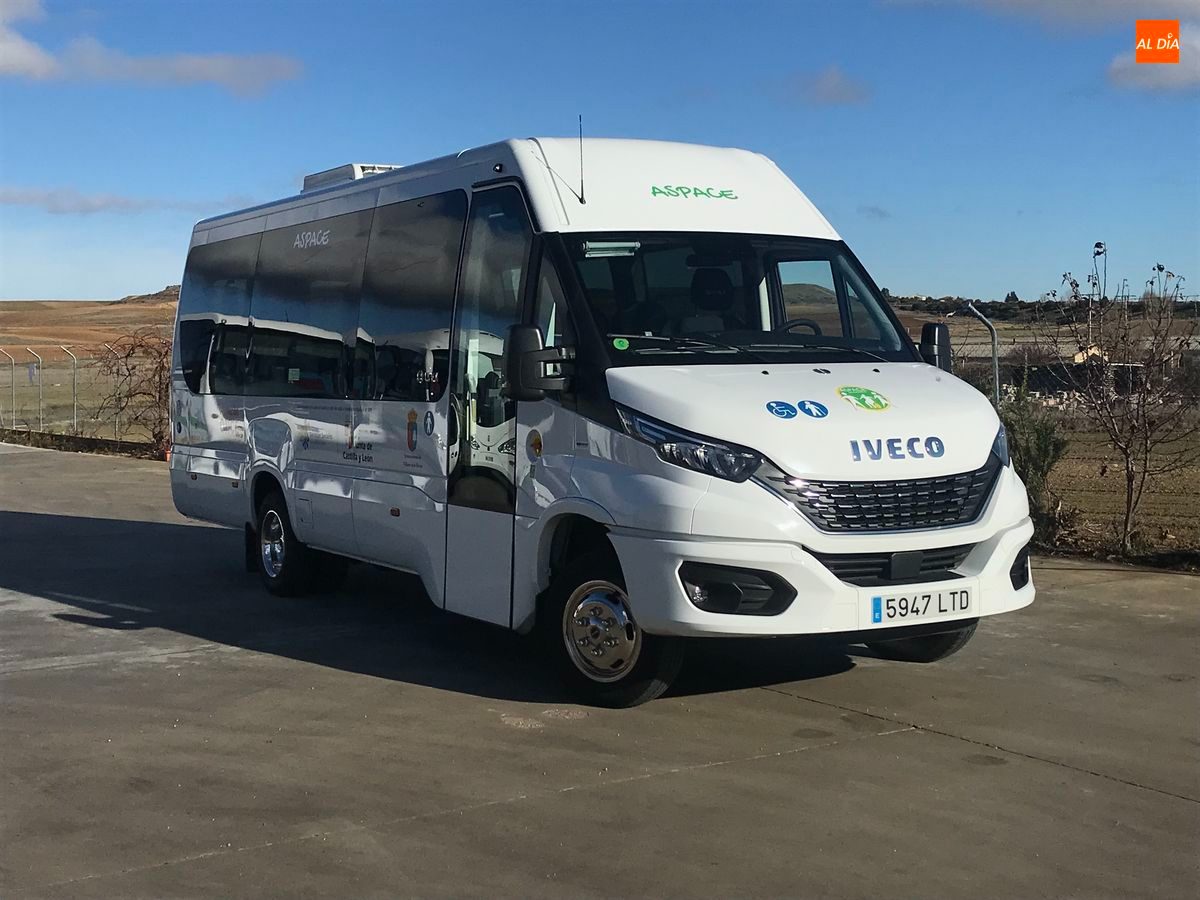 ASPACE estrena nuevo transporte adaptado para sus usuarios