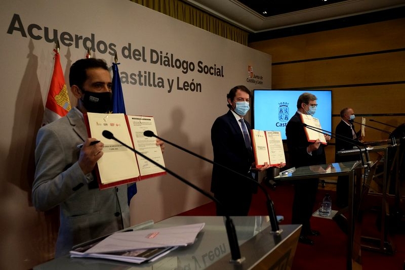CCOO y UGT piden a Mañueco una reunión del Consejo del Diálogo Social