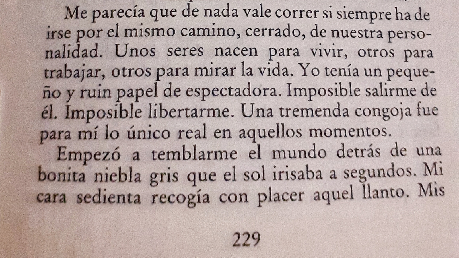 Leyendo a Carmen Laforet: Sobre el vacío