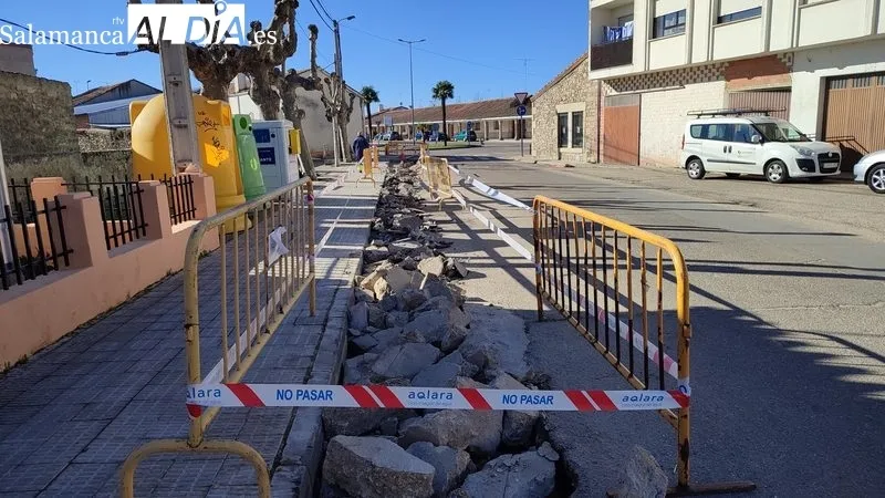 Sustitución de la red de abastecimiento de agua en la zona del Punto en Vitigudino / CORRAL
