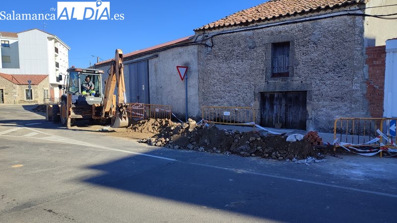 El Ayuntamiento de Vitigudino continúa con las obras de sustitución de redes de abastecimiento