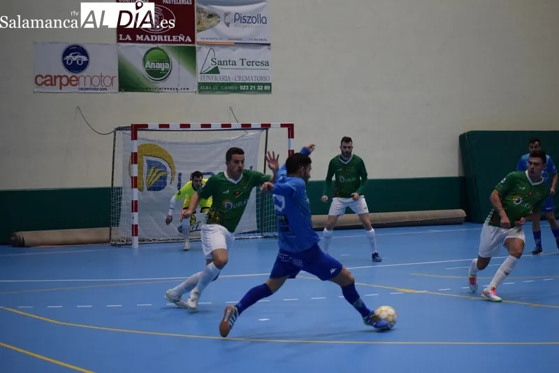Foto 10 - Estreno a lo grande del Piensos Dur&aacute;n Albense frente al UV Ventorrillo (8-2)