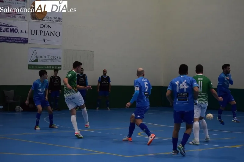 Foto 8 - Estreno a lo grande del Piensos Dur&aacute;n Albense frente al UV Ventorrillo (8-2)