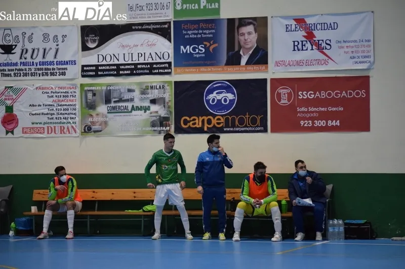 Foto 7 - Estreno a lo grande del Piensos Dur&aacute;n Albense frente al UV Ventorrillo (8-2)