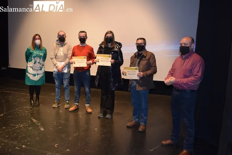 Foto 4 - Entregados los premios de los concursos de escaparates, balcones y postales navide&ntilde;as