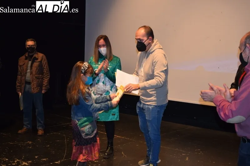 Foto 2 - Entregados los premios de los concursos de escaparates, balcones y postales navide&ntilde;as