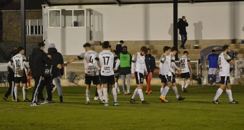Foto 4 - Un gol a los 50&rdquo; condiciona el regreso a los campos del Ciudad Rodrigo tras un mes de par&oacute;n