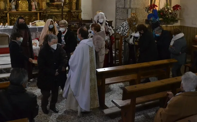 Foto 11 - Los Reyes hacen parada en San Andr&eacute;s antes de despedirse de Mir&oacute;briga