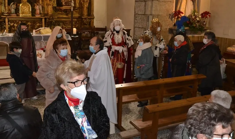 Foto 10 - Los Reyes hacen parada en San Andr&eacute;s antes de despedirse de Mir&oacute;briga