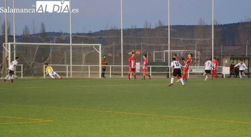 Ciudad Rodrigo CF B vs Munibar Pizarrales B | Fotos: David Rodríguez