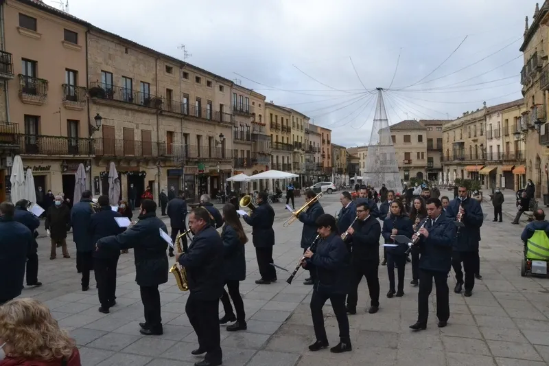 Foto 3 - San Sebasti&aacute;n vuelve a pisar las calles mirobrigenses dos a&ntilde;os despu&eacute;s