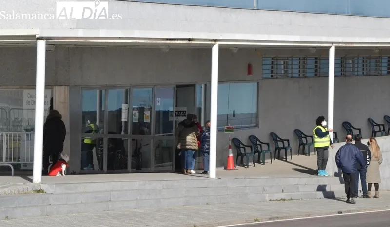 Foto 8 - Se retoman las sesiones de vacunaci&oacute;n de recuerdo en Ciudad Rodrigo