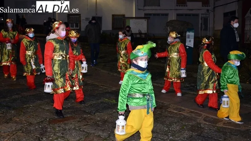Foto 11 - Lumbrales retoma la tradicional Cabalgata de los Reyes Magos
