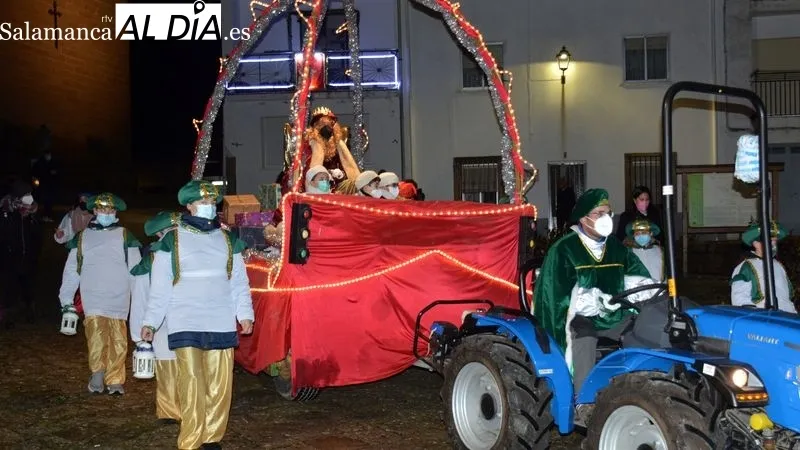 Foto 10 - Lumbrales retoma la tradicional Cabalgata de los Reyes Magos