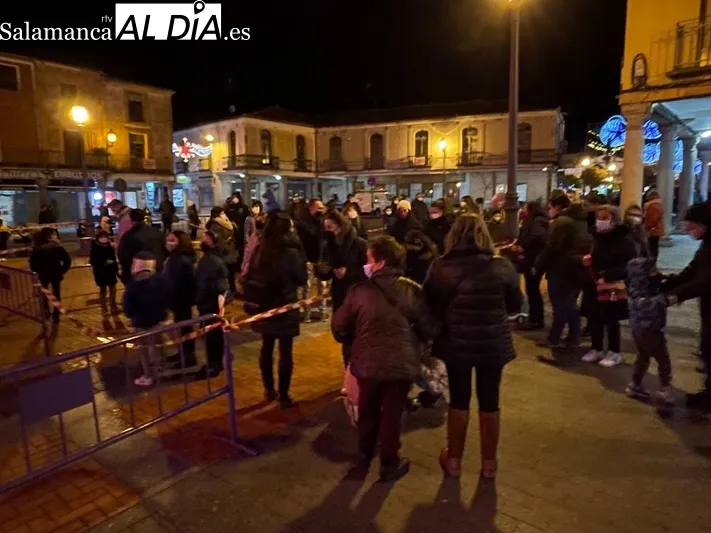 Los Reyes Magos protagonizaban la tradicional recepción real en la Plaza de la Constitución 