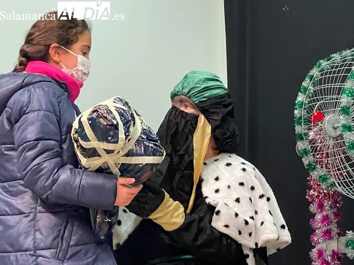 Los niños y niñas de Huerta compartieron la tarde junto a los Reyes Magos en el Centro Cultural 