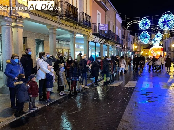 Los Reyes Magos repartían saludos durante la tradicional Cabalgata de Peñaranda 