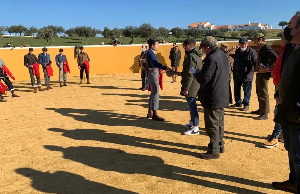 Foto 5 - El camino al Carnaval 2022 se acelera con el inicio en tierras portuguesas del Bols&iacute;n Taurino