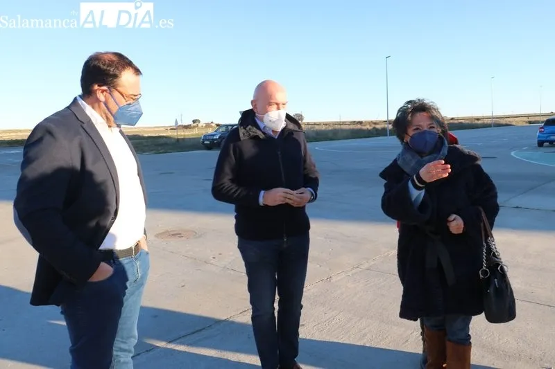 Visita del consejero de Agricultura y Ganadería a Vitigudino / CORRAL 