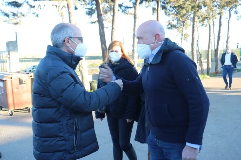 Visita del consejero de Agricultura y Ganadería a Vitigudino / CORRAL 