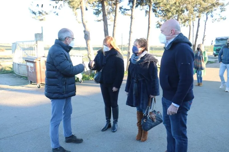 Visita del consejero de Agricultura y Ganadería a Vitigudino / CORRAL 