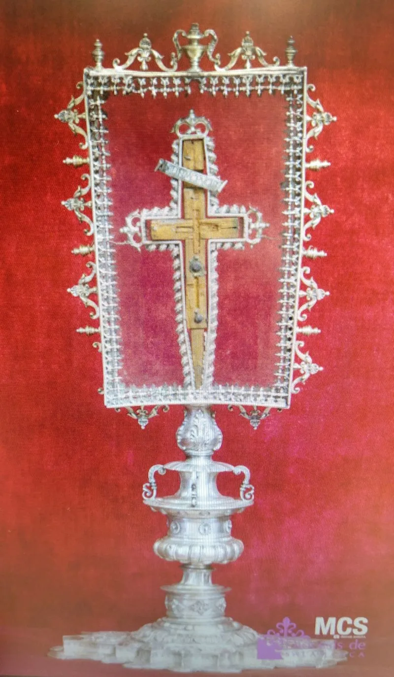 Este “tesoro” de la Catedral guarda fragmentos de la Santa Cruz del Redentor, a los que se denomina, “Lignum Crucis” (madero de la Cruz). Foto de la Diócesis de Salamanca