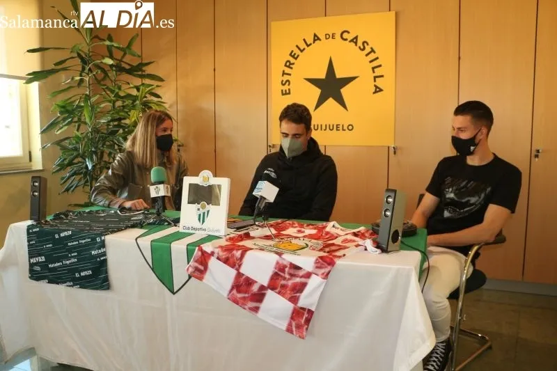 Presentación Coque como nuevo jugador del CD Guijuelo - Kiko Robles