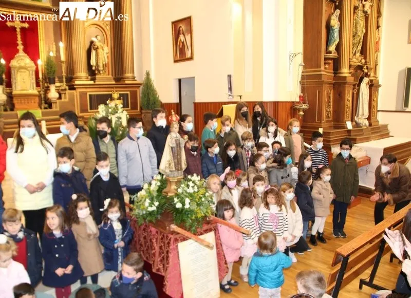 Foto 5 - La infancia acompa&ntilde;a la festividad del Ni&ntilde;o Jes&uacute;s de Praga