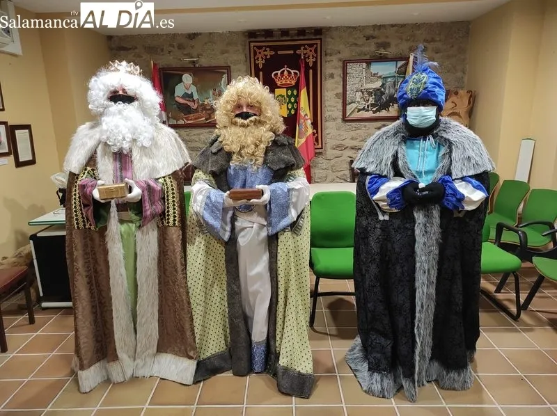 Visita de los Reyes Magos a Peralejos de Abajo