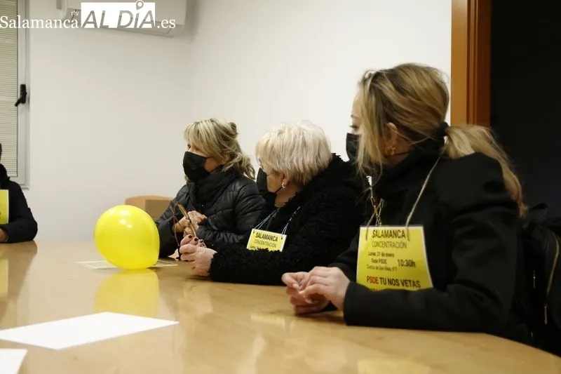 Concentración en Salamanca del sector de las peluquerías, barberías y centros de estética, para reivindicar la bajada del IVA