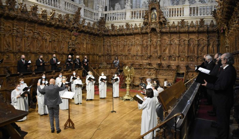 Foto 1 - Los coros Francisco Salinas y la Schola Cantorum de la Catedral actuarán en la ceremonia de toma de posesión del nuevo obispo de Salamanca