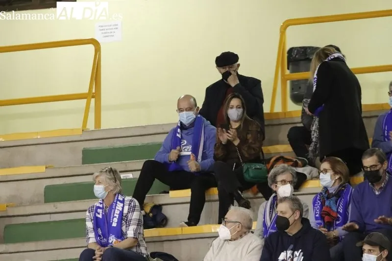 Público en el encuentro de Euroliga entre el Avenida y el Reyer Venezia / Fotos: Guillermo García