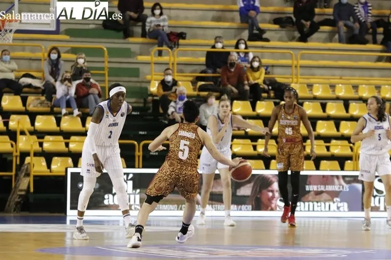 Foto 4 - El Perfumer&iacute;as Avenida encuentra su antivirus con una paliza al Reyer Venezia a base de triples (110-69)