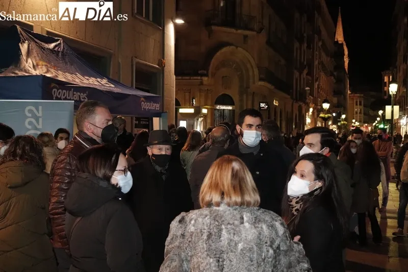 Carpa del PP de Salamanca instalada en la calle Toro