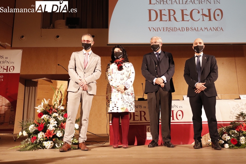 Inauguración de los Cursos de Especialización en Derecho en el Auditorio de la Hospedería Fonseca. Fotos: Guillermo García