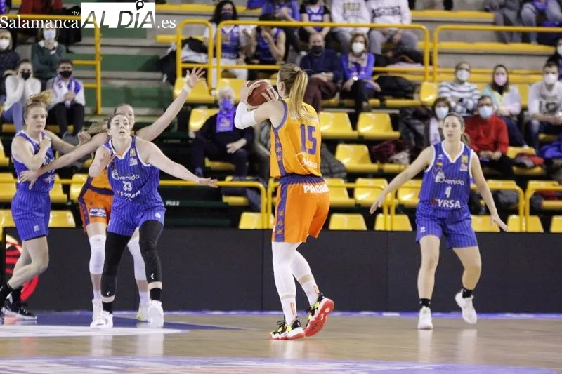 Galería de imágenes del Avenida - Valencia Basket / Fotos: Guillermo García
