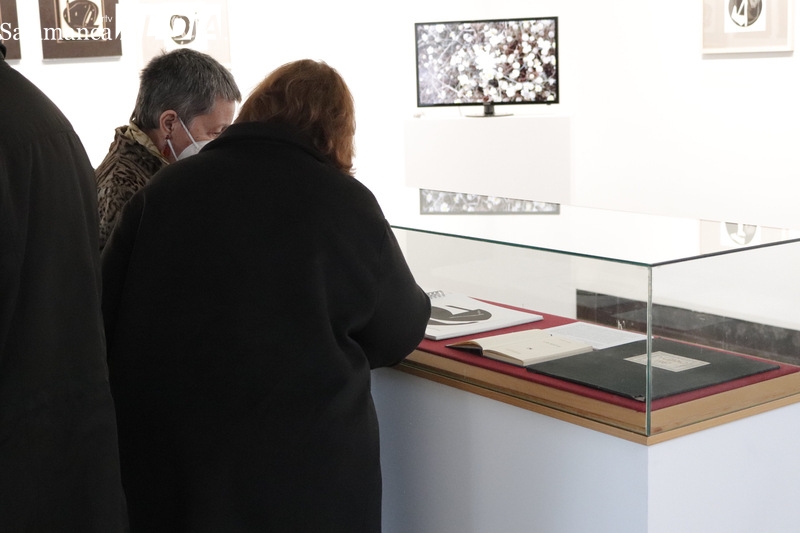 Inauguración de la exposición 'Las Ratas (Miguel Delibes). Xilografías de José Noriega', en Santa Marta. Fotos: Guillermo García