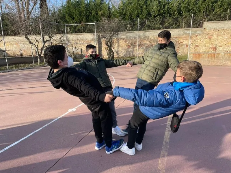 Foto 5 - El Colegio Santa Teresa de Jes&uacute;s conmemora la fiesta de su fundador, San Enrique de Oss&oacute;