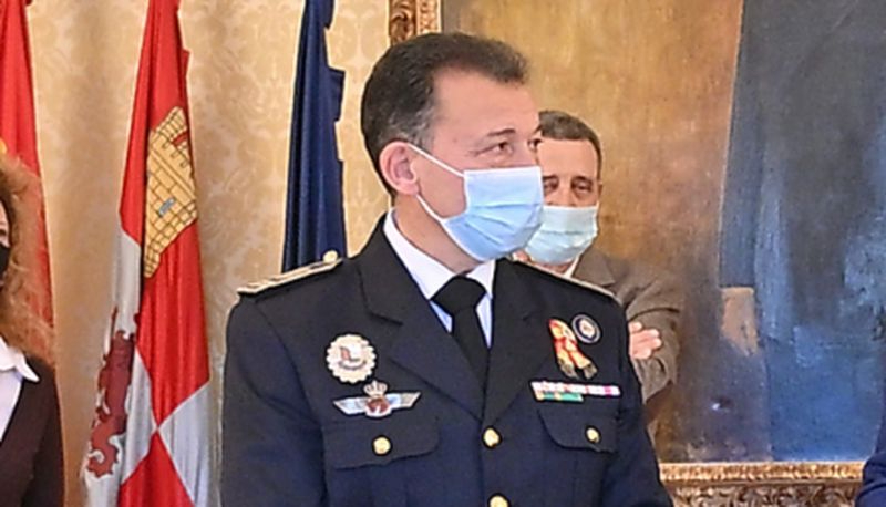 Alejandro Herrero Zarzuela en su toma de posesión como nuevo intendente de la Policía Local de Salamanca