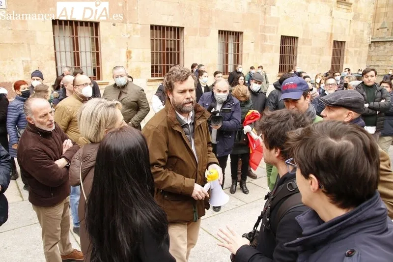 Encuentro con simpatizantes de Iván Espinosa de los Monteros, portavoz de VOX en el Congreso y a Carlos Menéndez Blanco cabeza de lista por VOX Salamanca | Fotos: David Sañudo