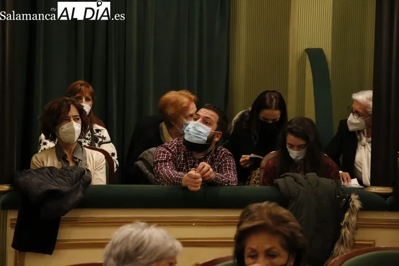 Estreno en el Teatro Liceo de '5 segundos, 120 kilos'. Fotos: David Sañudo