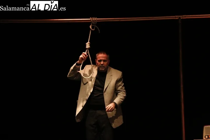 Estreno en el Teatro Liceo de '5 segundos, 120 kilos'. Fotos: David Sañudo