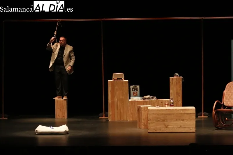 Estreno en el Teatro Liceo de '5 segundos, 120 kilos'. Fotos: David Sañudo