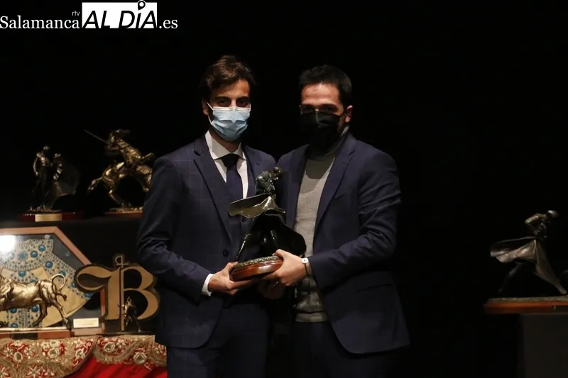 Foto 15 - Velada taurina en el Teatro Liceo con la entrega de trofeos de la Feria 2021 