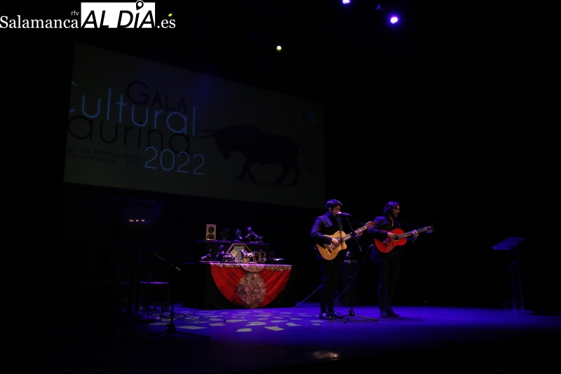 Foto 4 - Velada taurina en el Teatro Liceo con la entrega de trofeos de la Feria 2021 