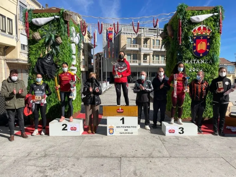 Foto 7 - Javier Montero y Gema Mart&iacute;n se imponen en la Media Marat&oacute;n de Guijuelo